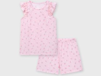 Mẫu bộ đồ bé gái họa tiết dâu tây may từ rập full size