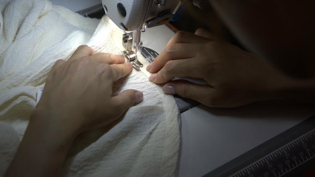 Học viên tham gia buổi học may chân váy miễn phí tại Tân Bình
